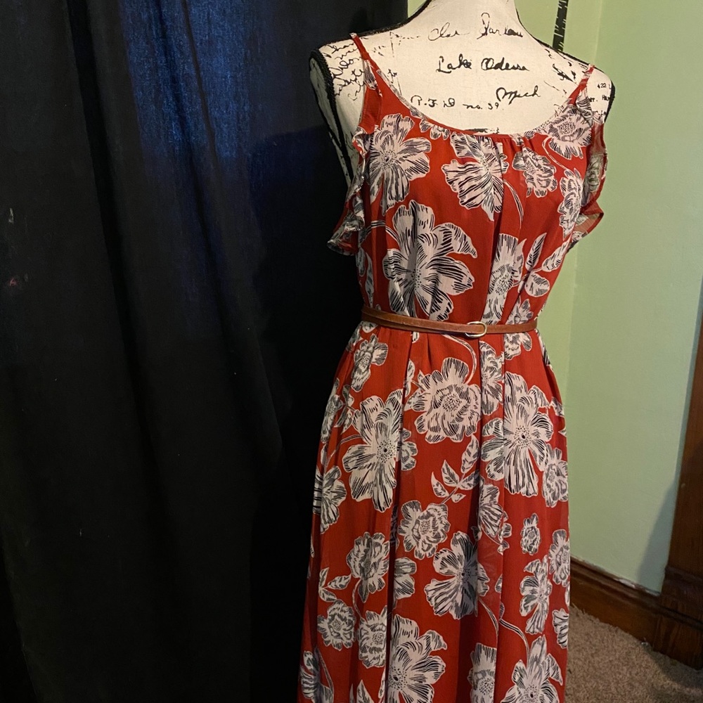 Sleeveless long dress